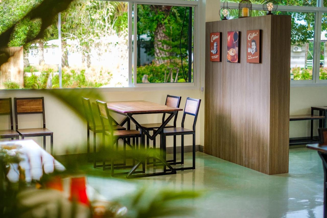 One Chumphon Hotel Esterno foto