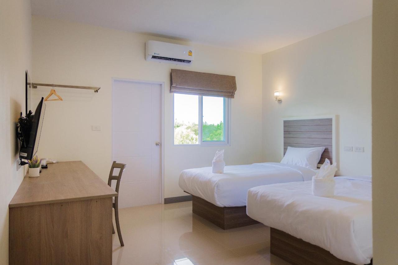 One Chumphon Hotel Esterno foto